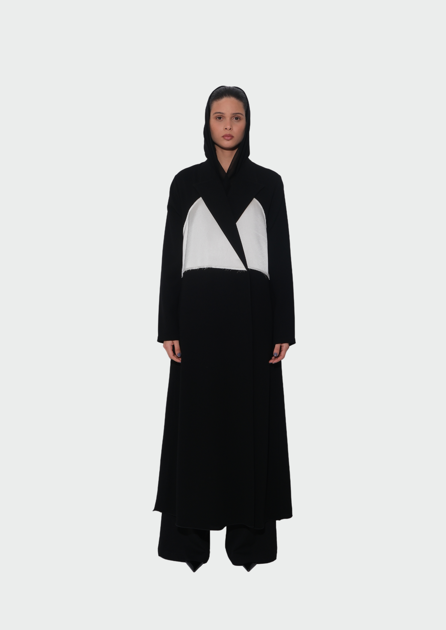 STRATEGIST ABAYA