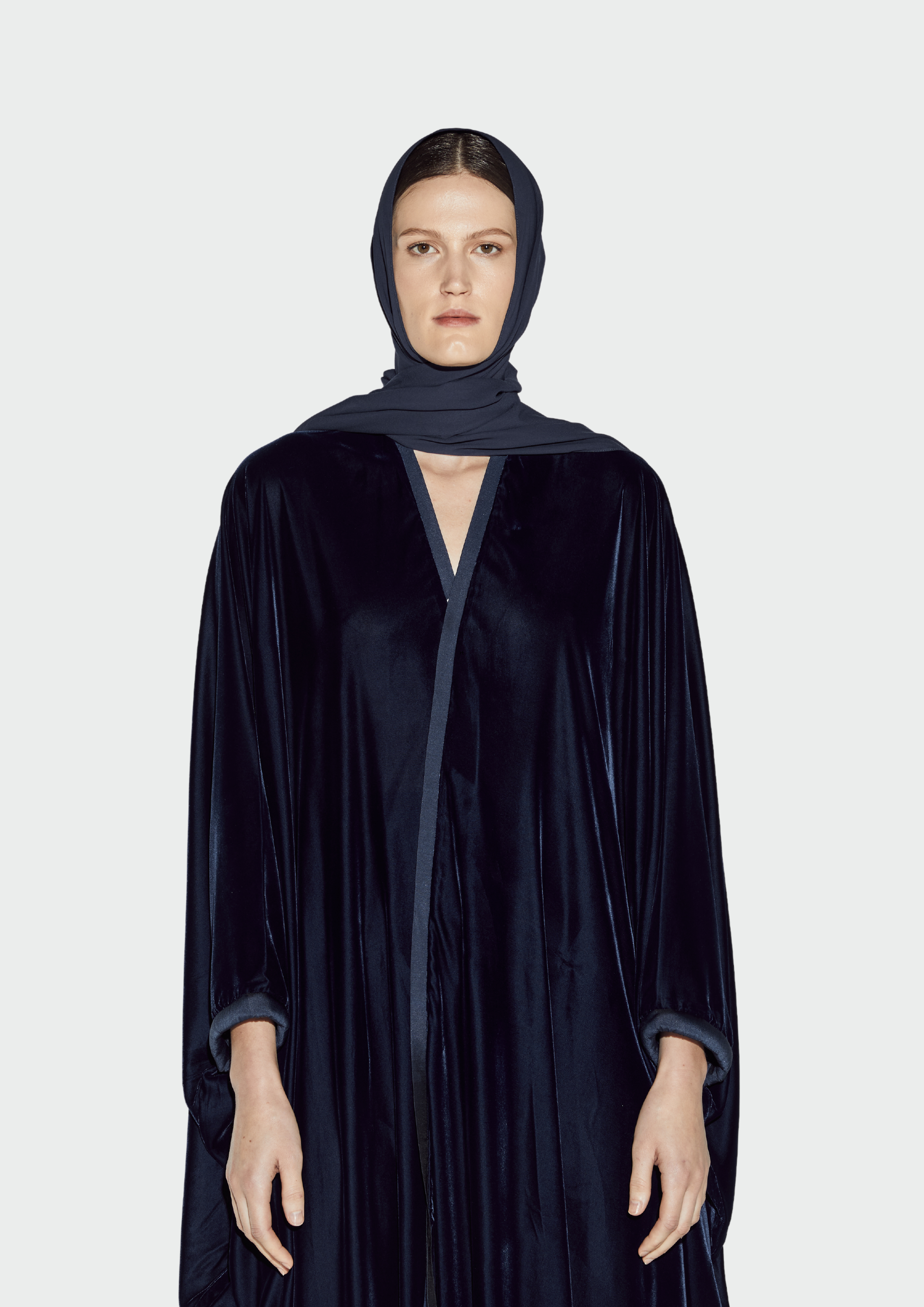 HARLIENZ TUBE ABAYA