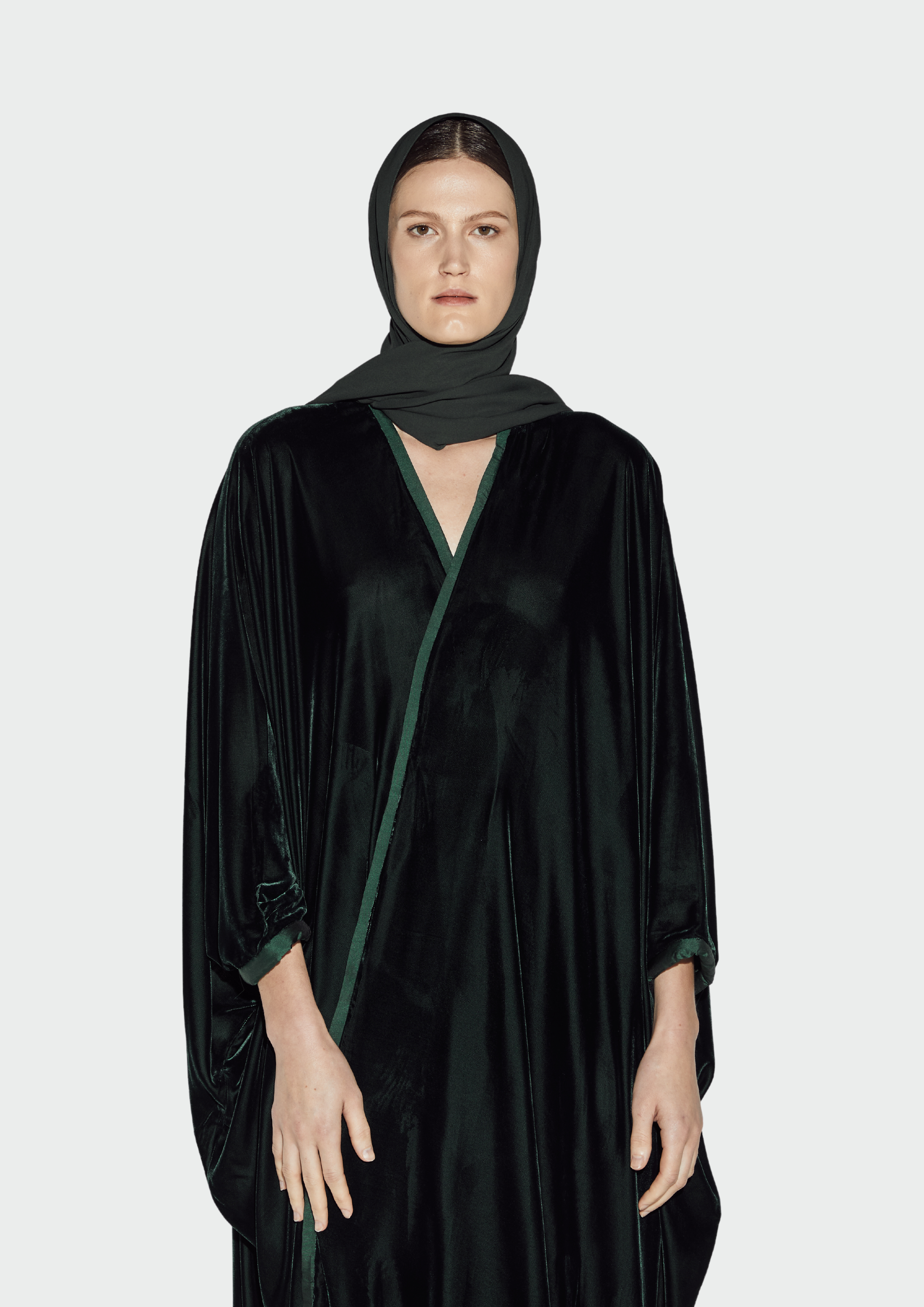 HARLIENZ TUBE ABAYA