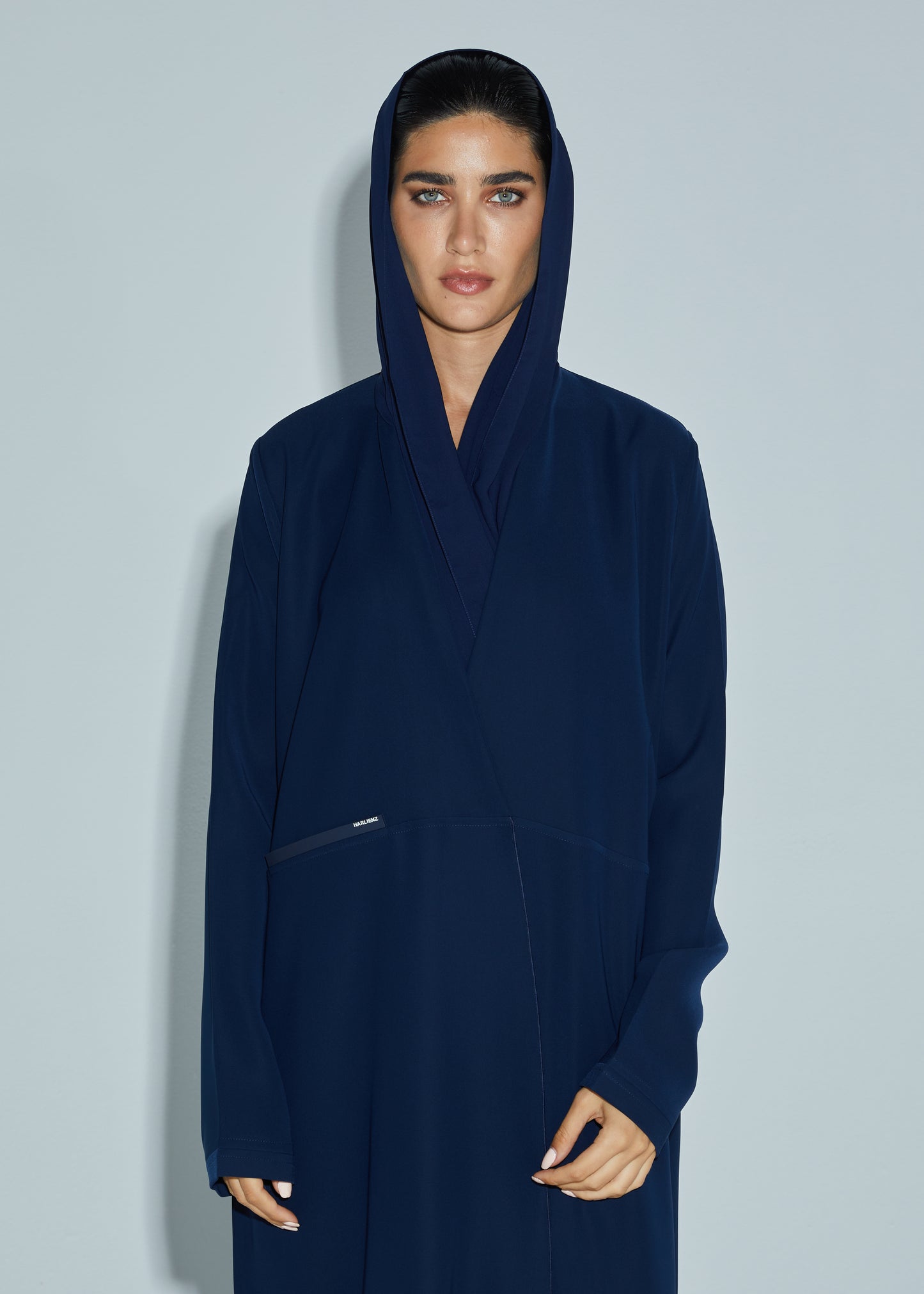 THE SIDE RUBBER LOGO ABAYA