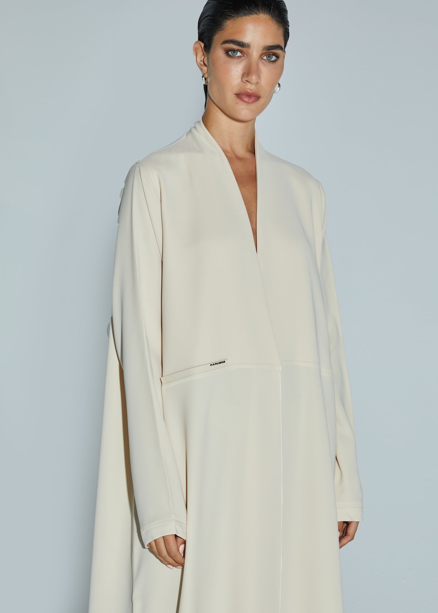 THE SIDE RUBBER LOGO ABAYA