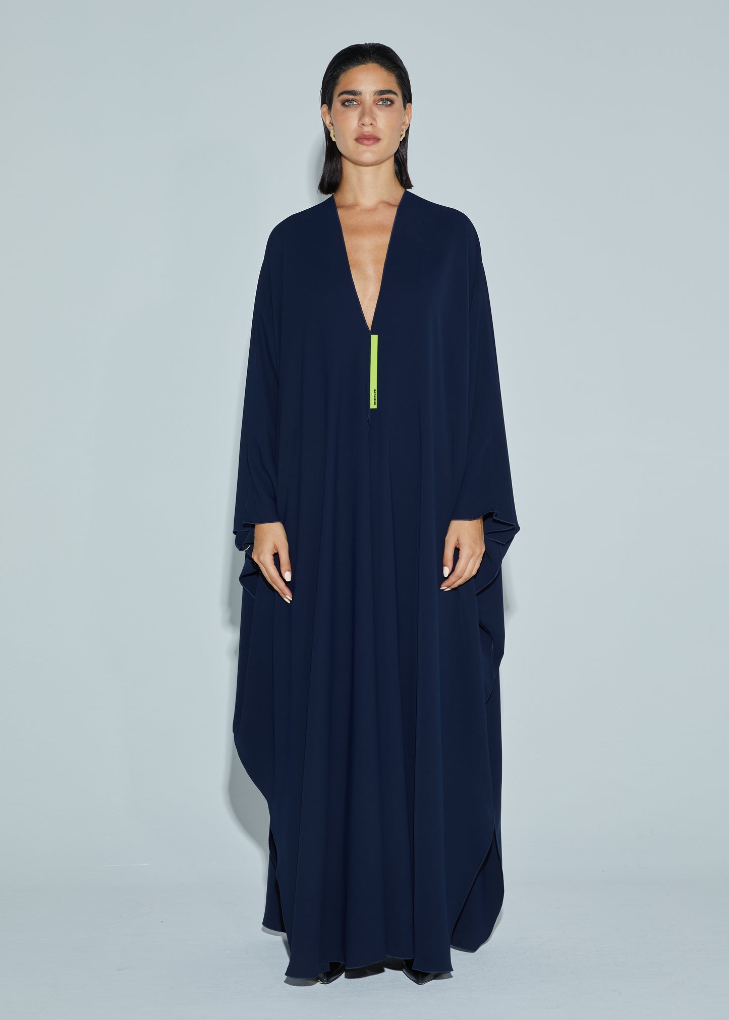 THE RUBBER LOGO ABAYA