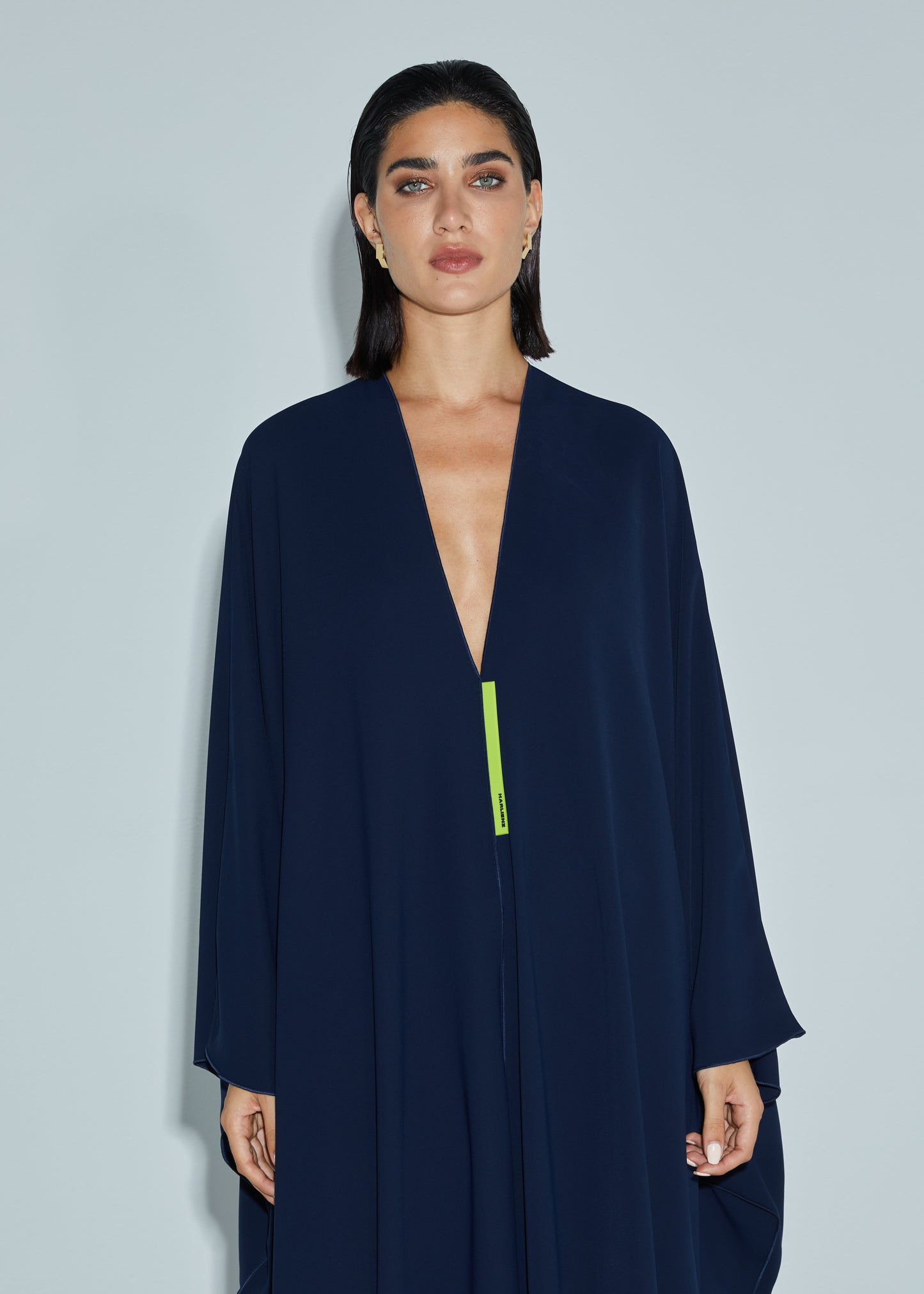 THE RUBBER LOGO ABAYA