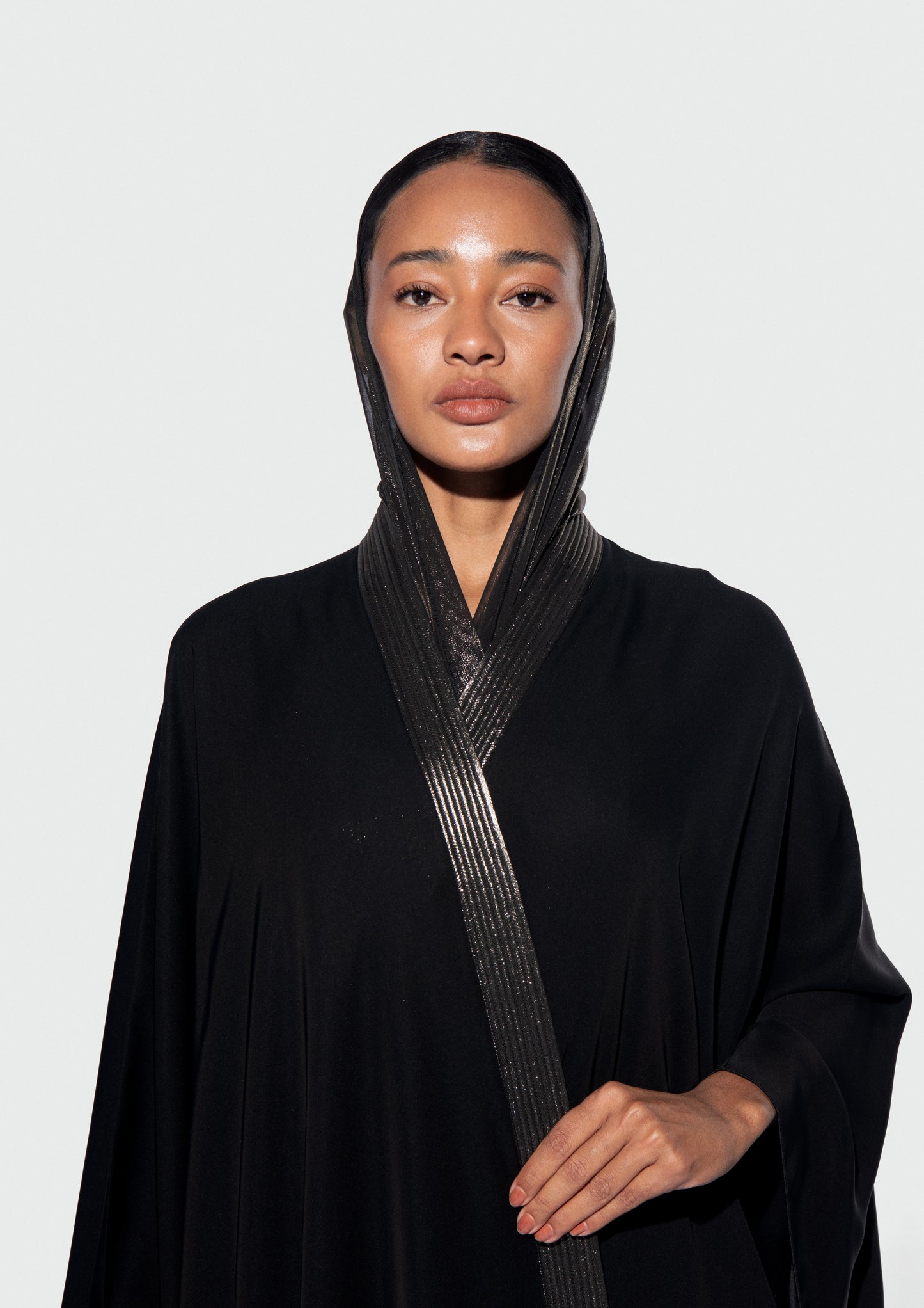 HARLIENZ SHIMMER BAND ABAYA