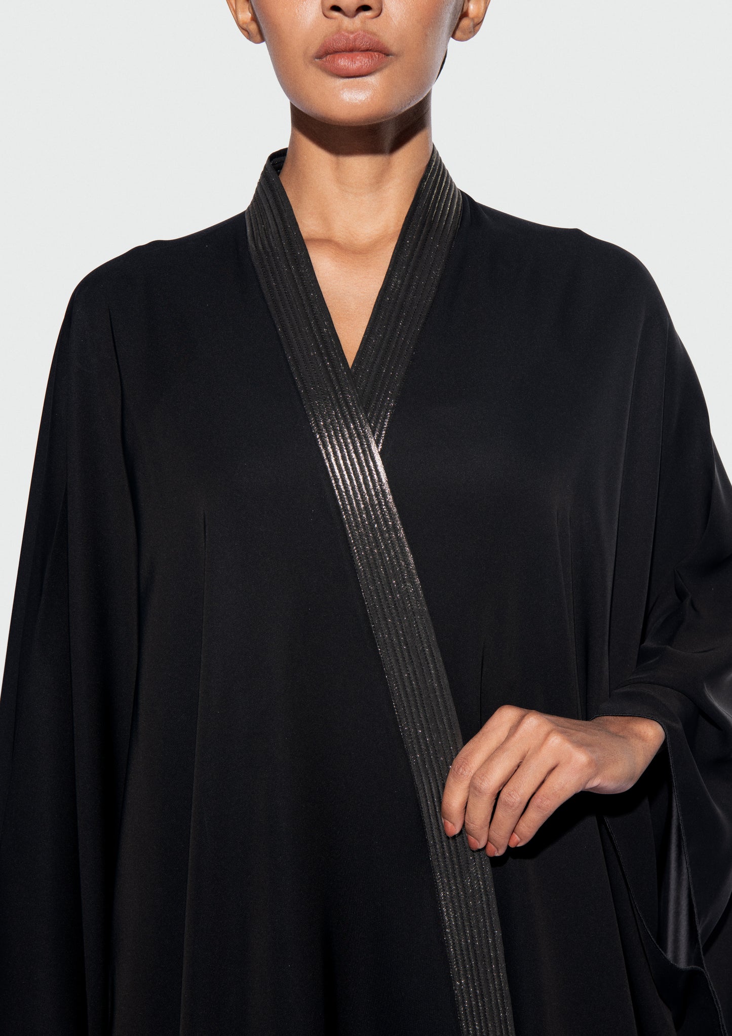 HARLIENZ SHIMMER BAND ABAYA
