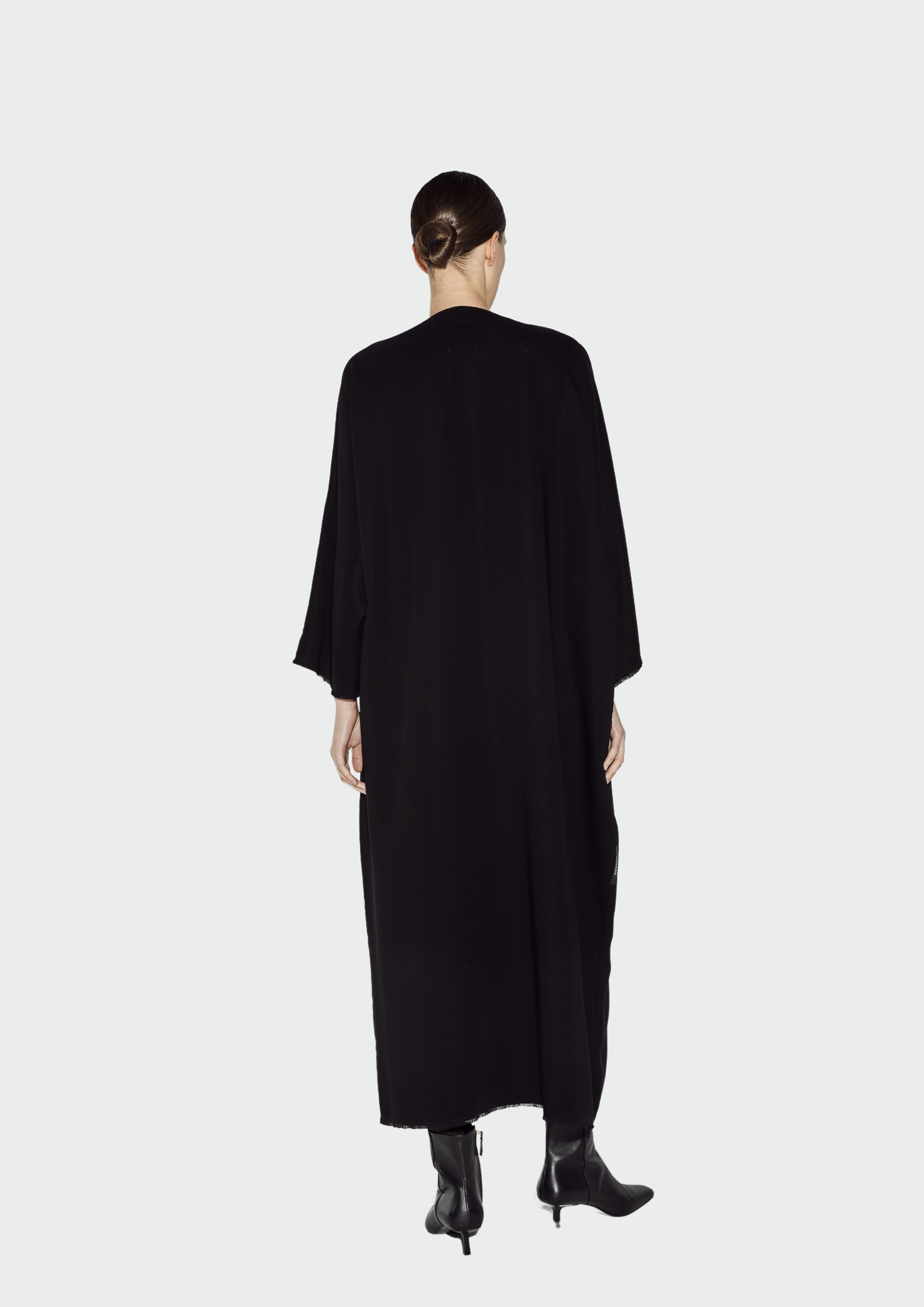 THE FRINGED PIN ABAYA