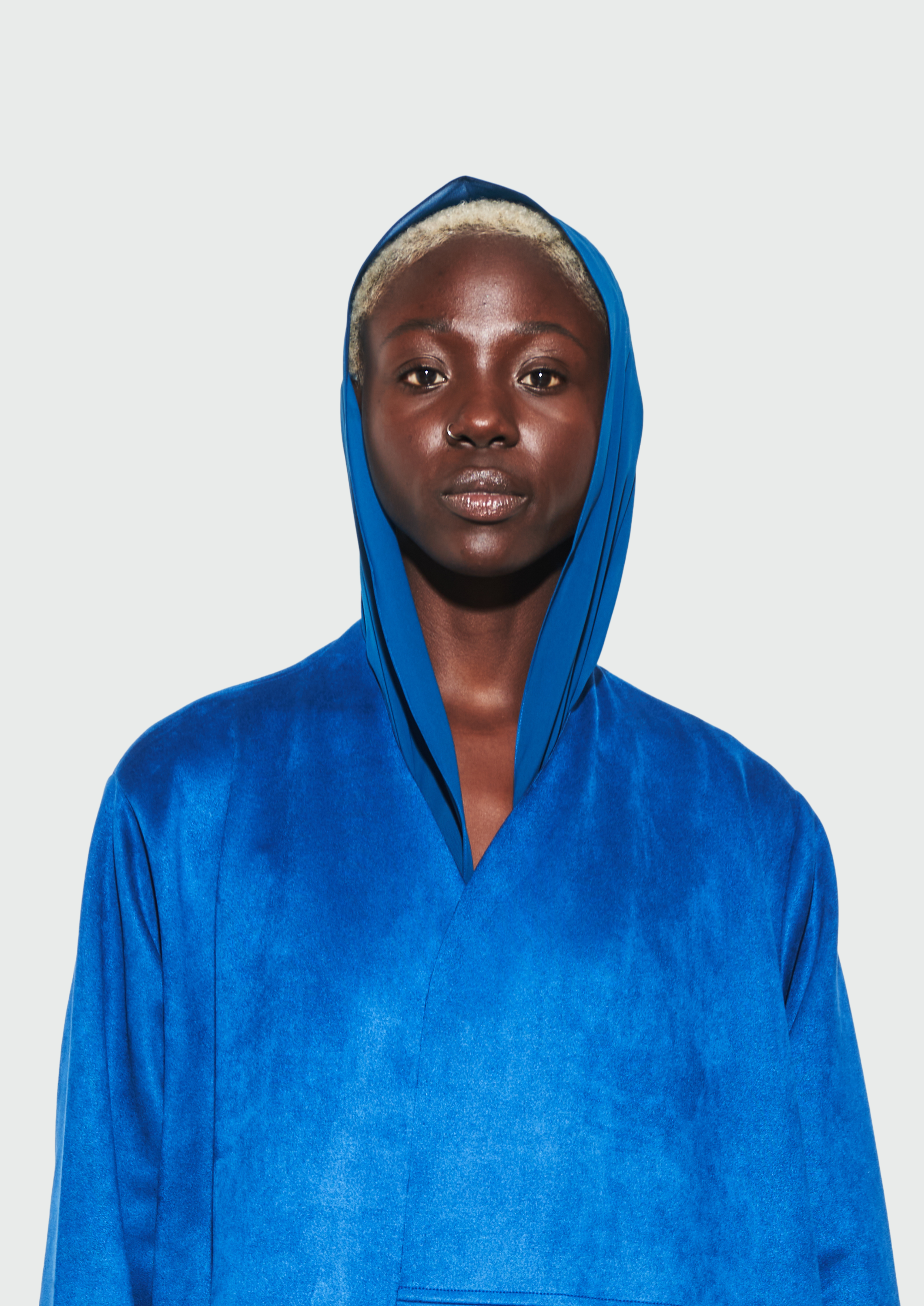 عباية من جلد السويد