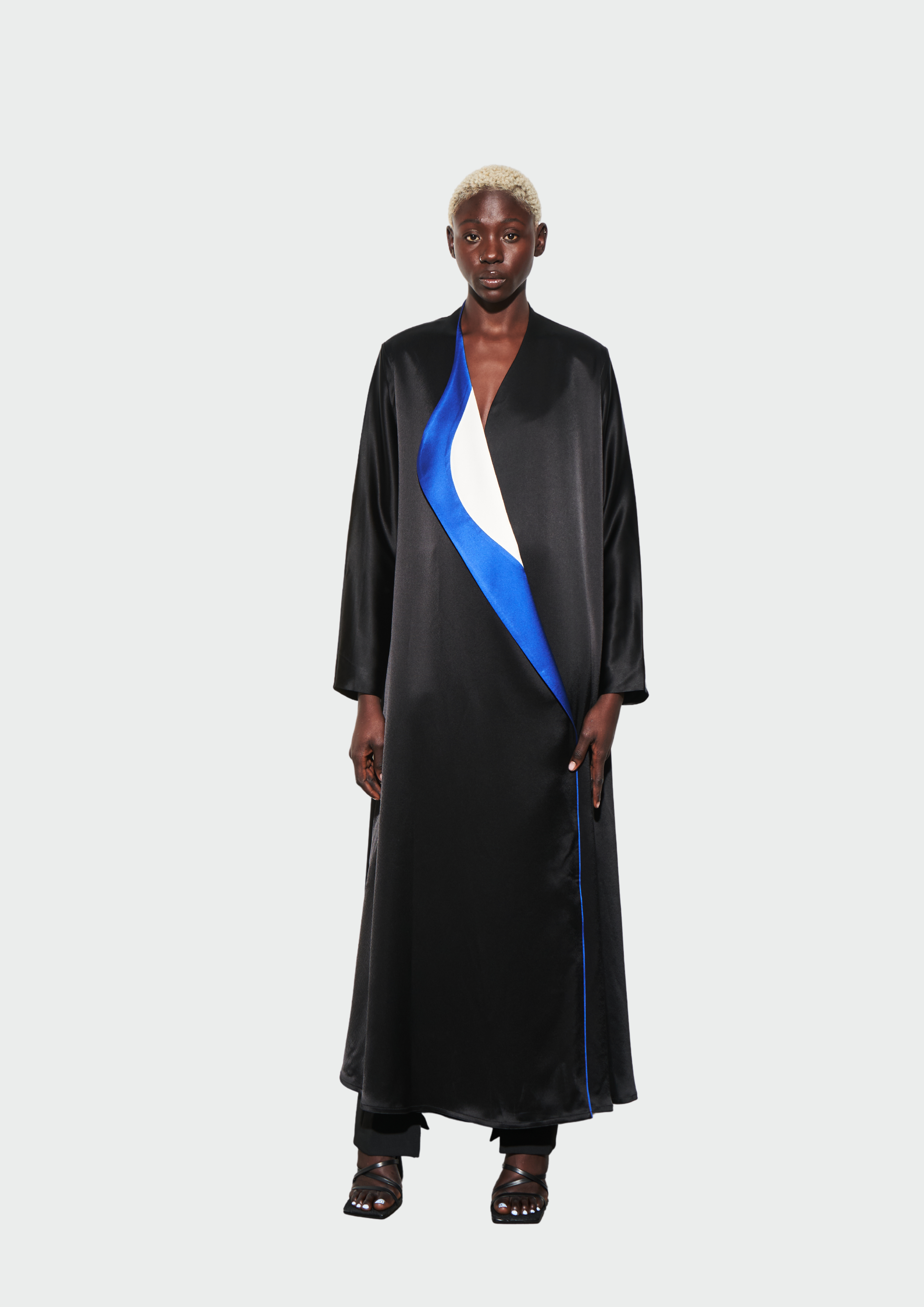 العباءة المتموجة