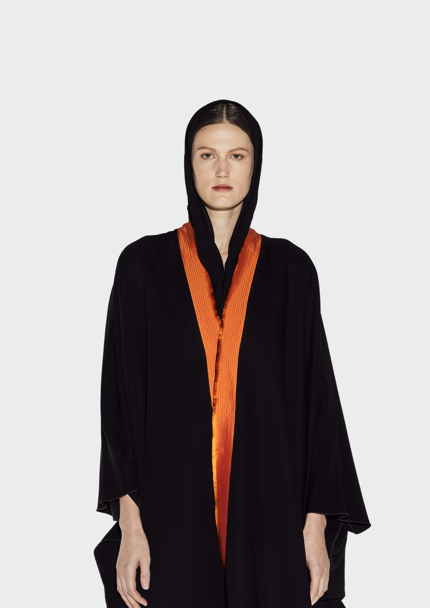 THE TAFFETA COLLAR ABAYA