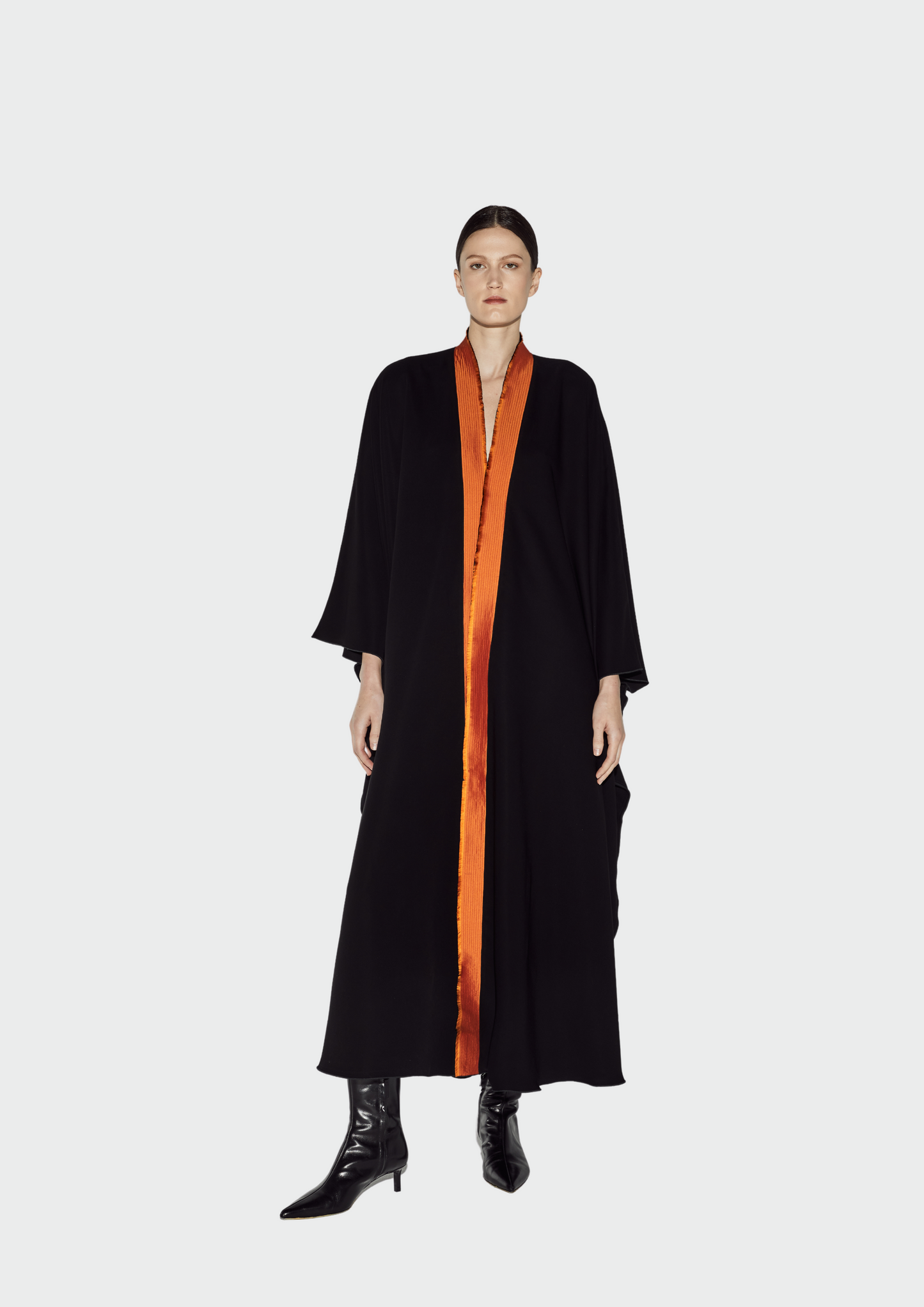 THE TAFFETA COLLAR ABAYA