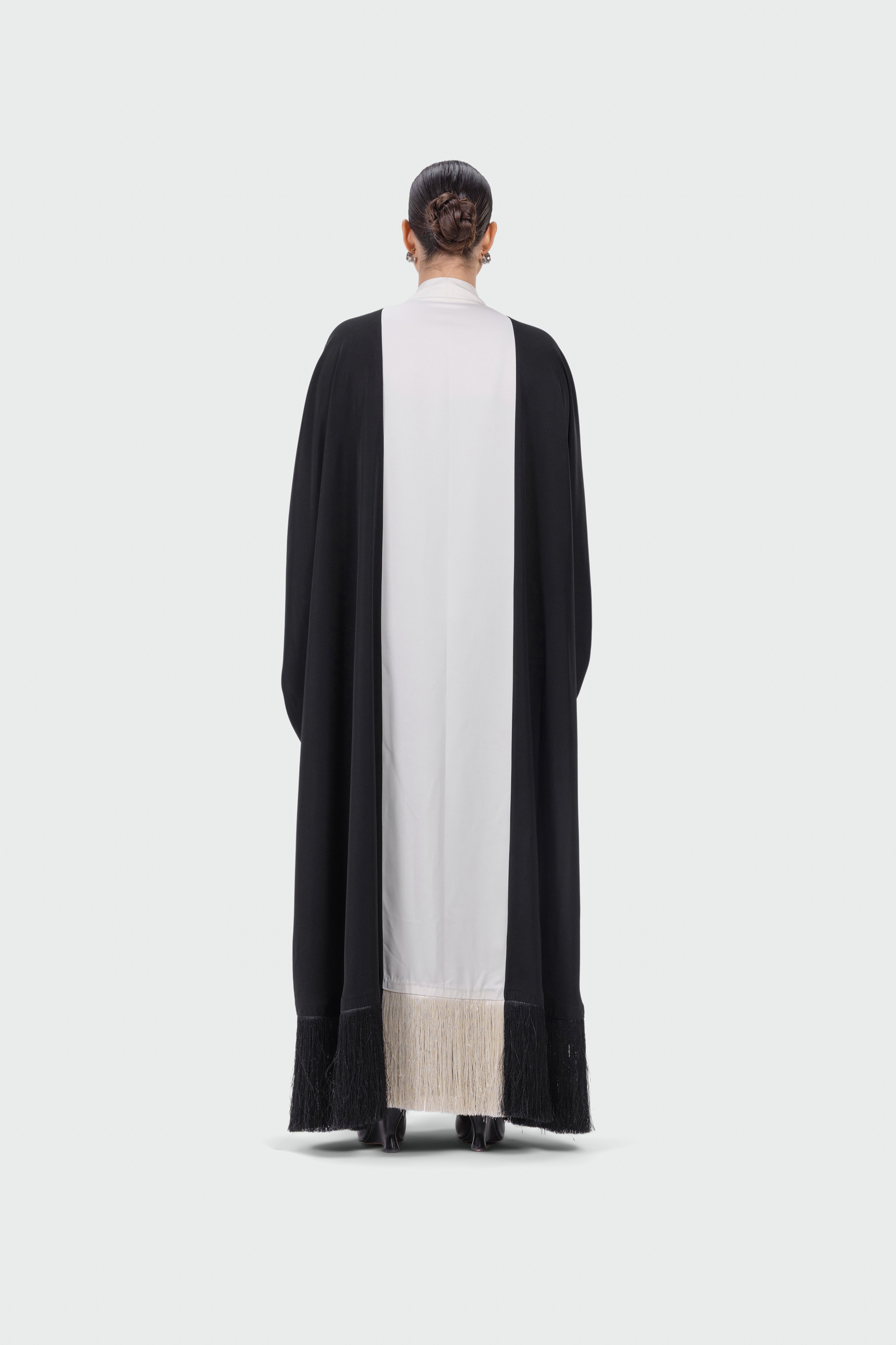 HC2703 - BLACK X CREAM - 001