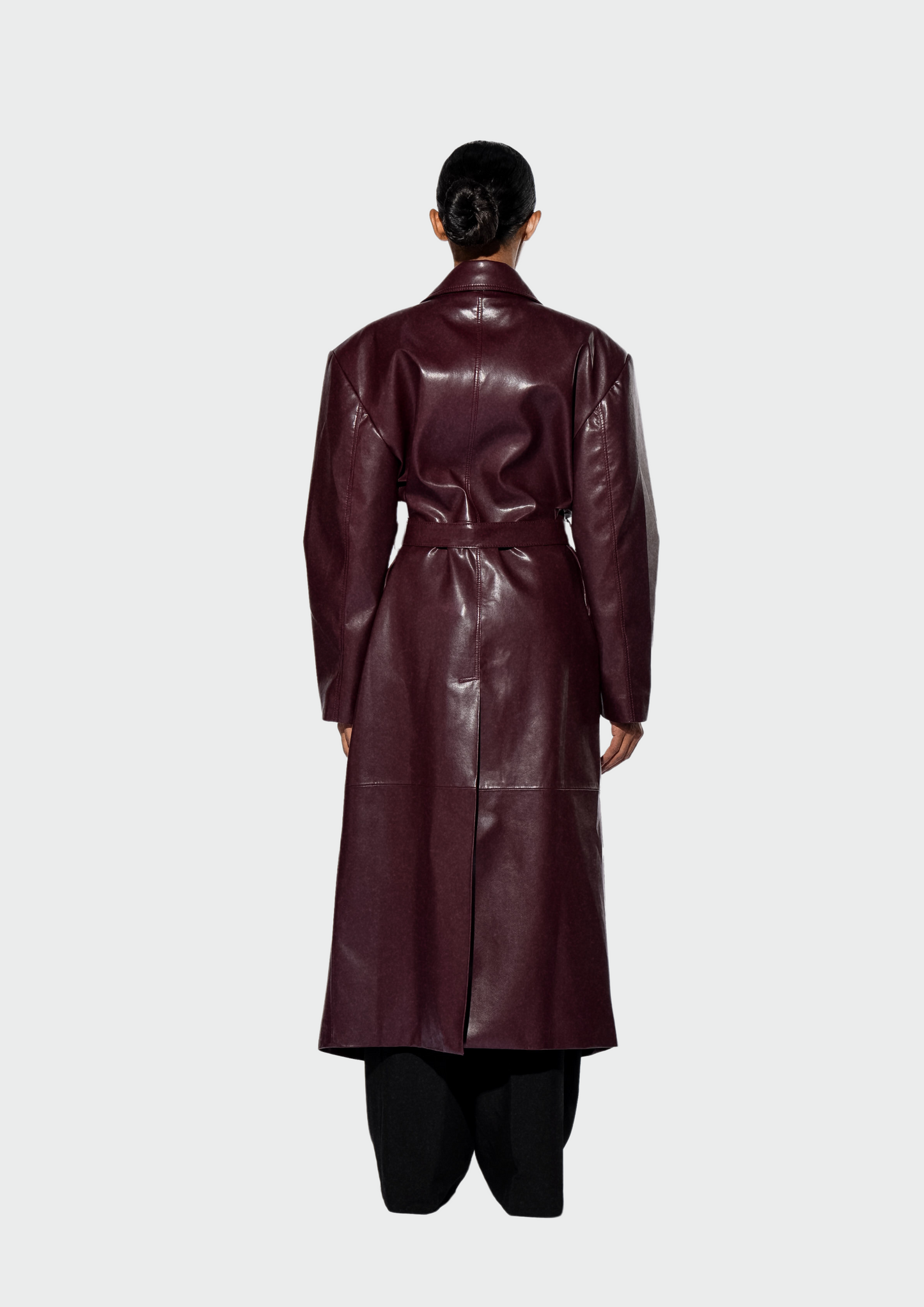 HARLIENZ RAVEN LEATHER COAT