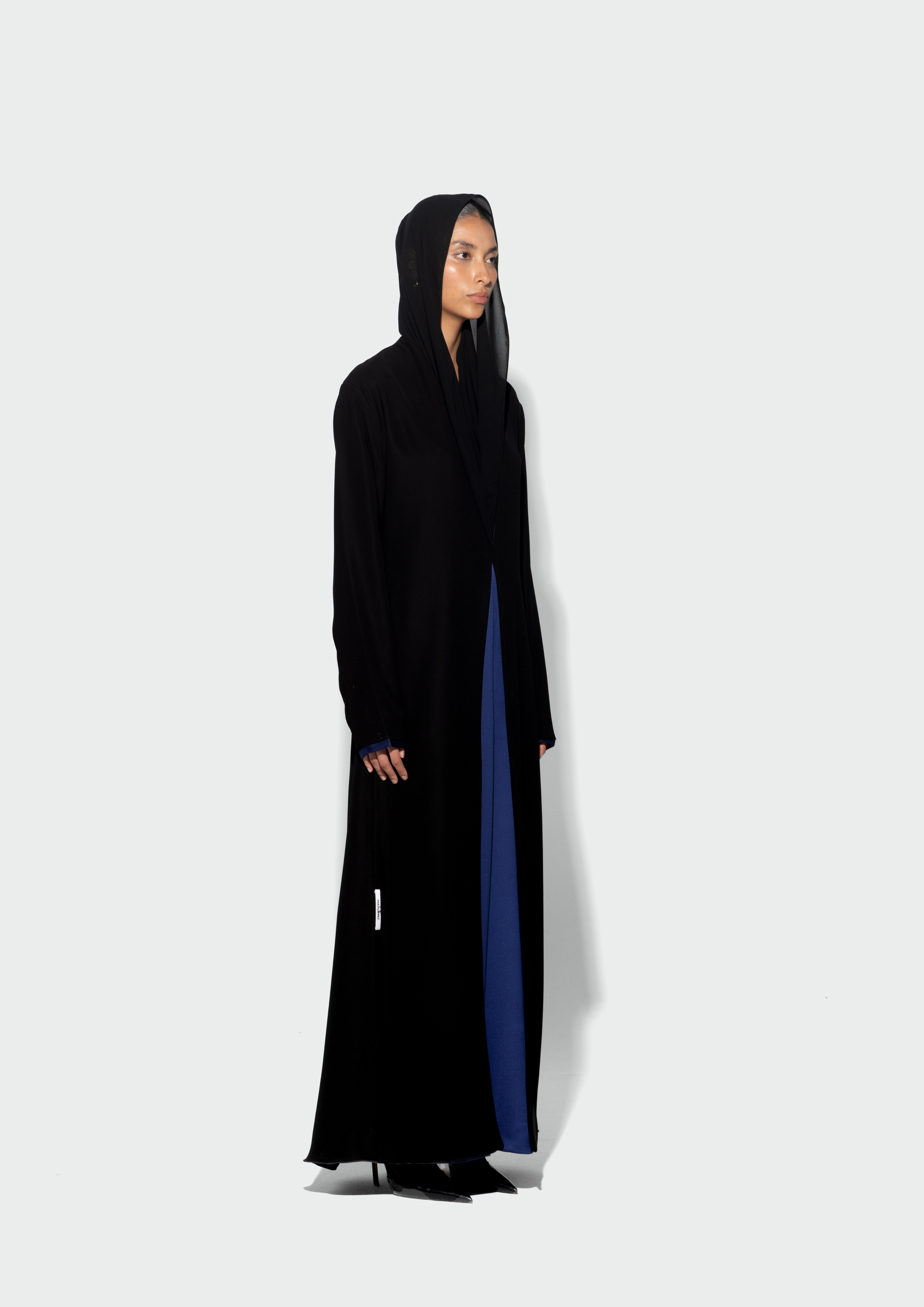 عباية بعد ساعات العمل 