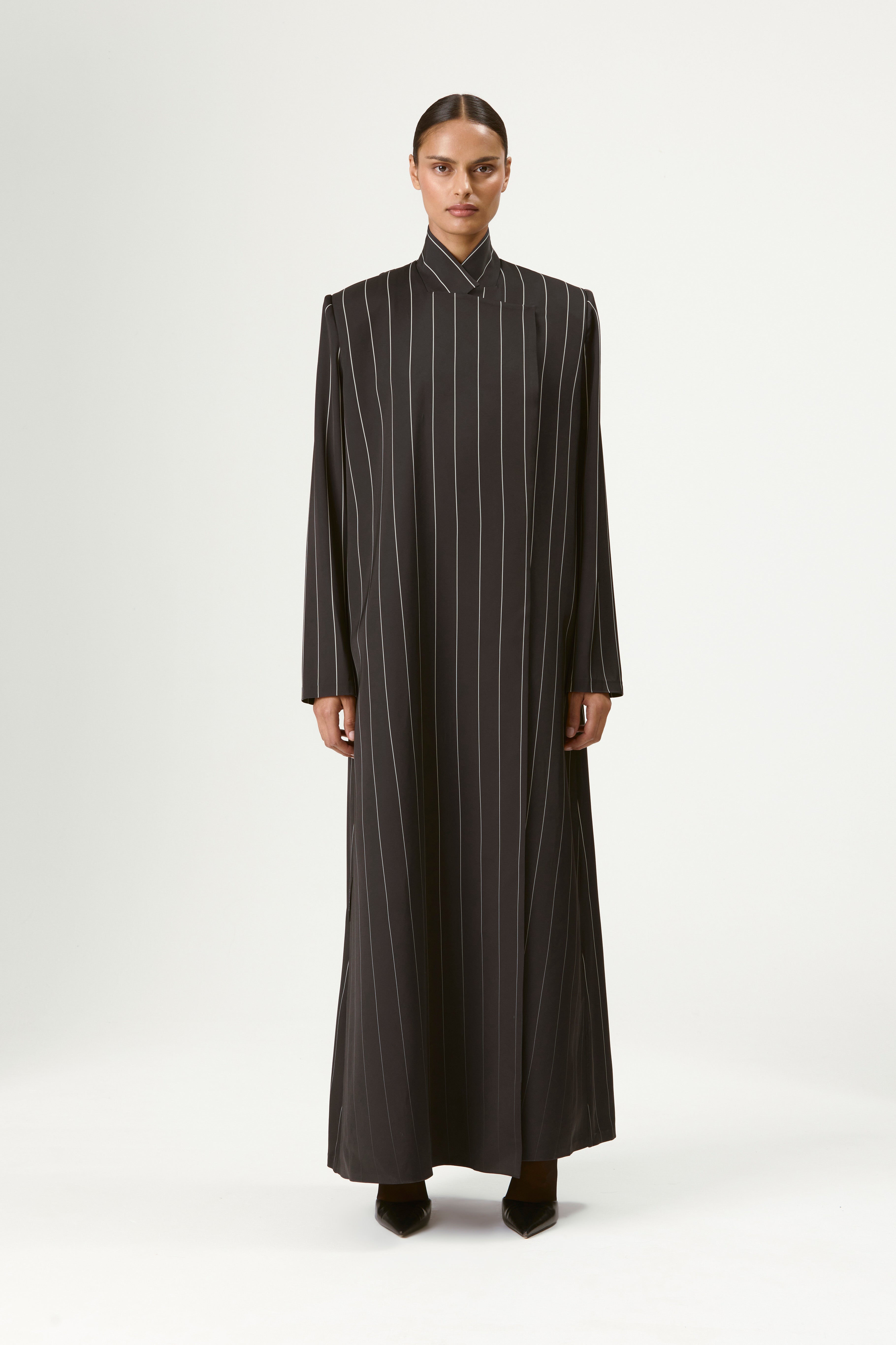 STRIPED CONFIDANTE