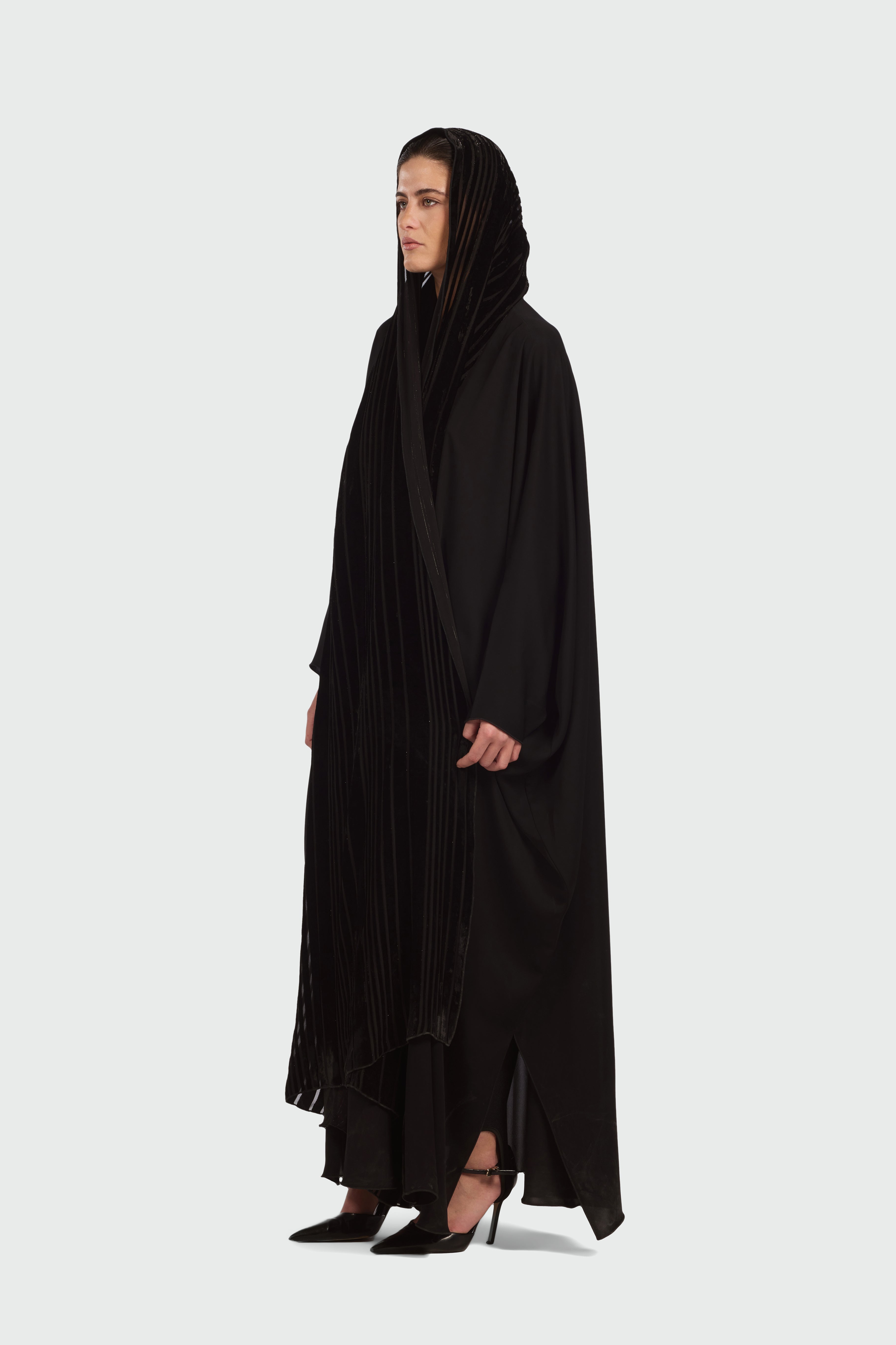 LIGHTBORNE VEIL OVERALL ABAYA