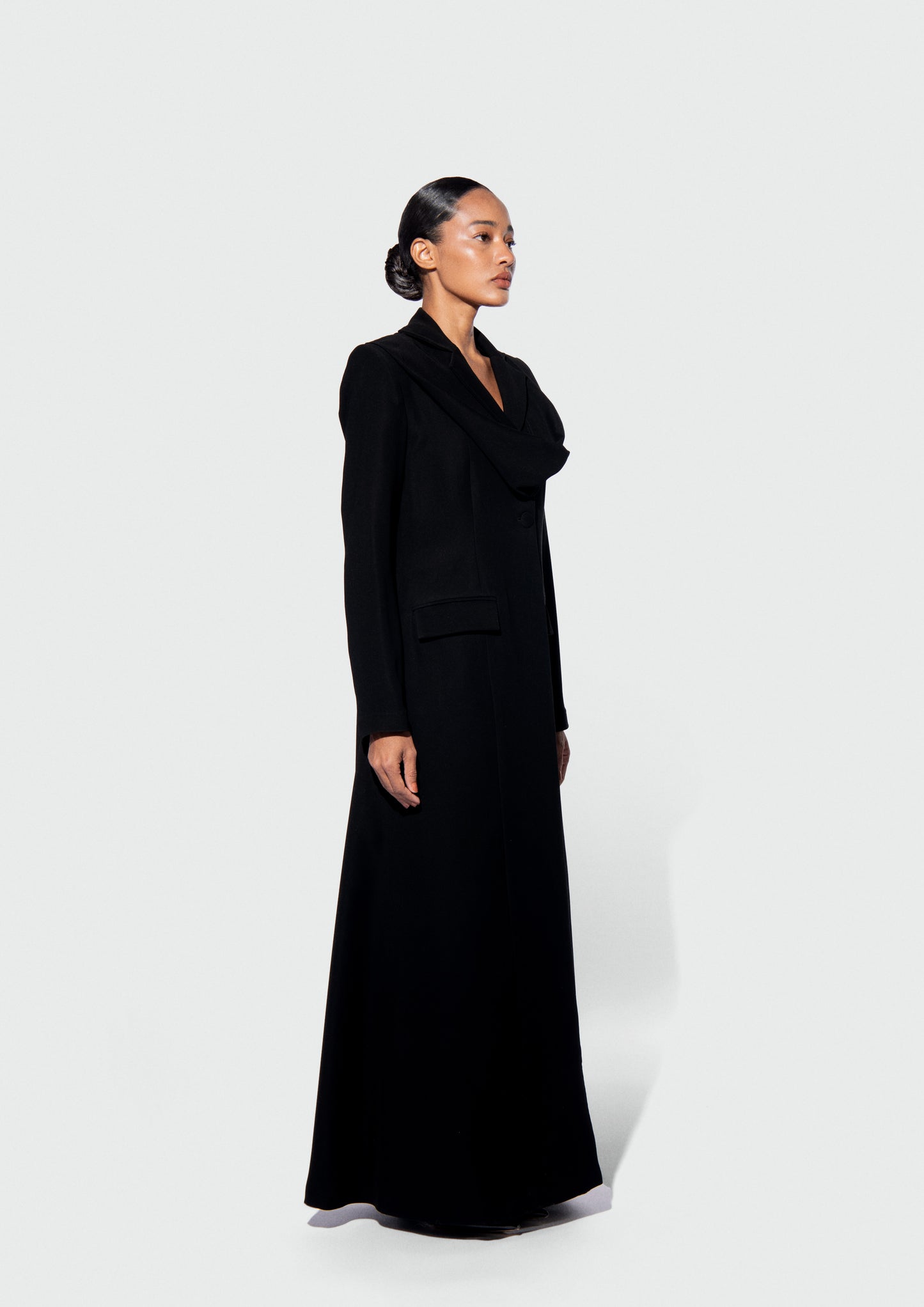 THE HARLIENZ ICONIC ABAYA