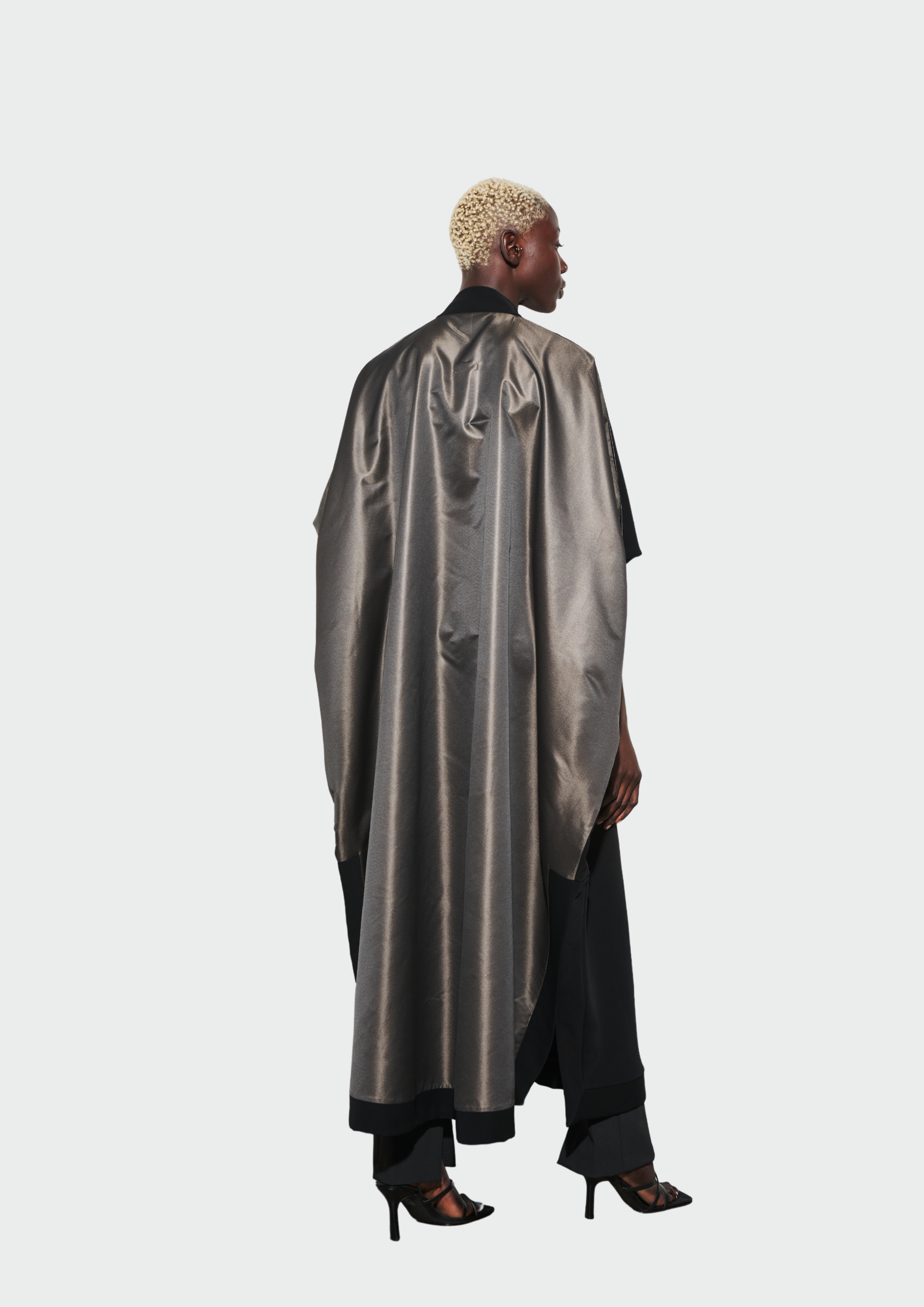 AMBER ABAYA